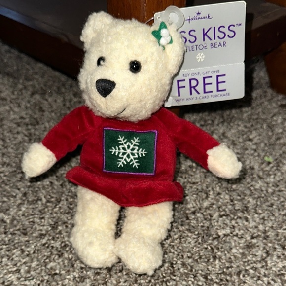 Hallmark Other - Hallmark kiss kiss Bear